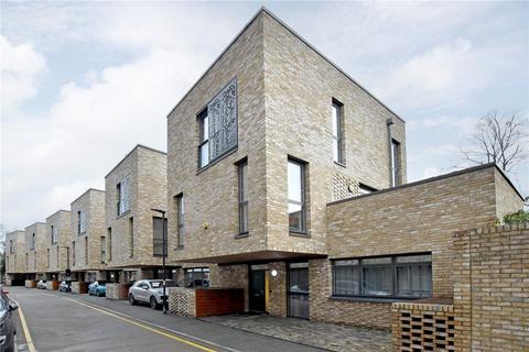 3 bedroom end of terrace house for sale, Bardsley Lane, Greenwich, London, SE10