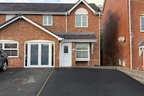 undefined, Maes Berea, Bangor LL57