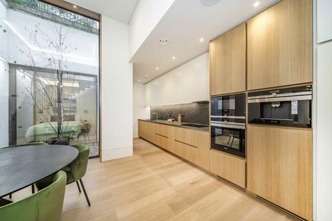 3 bedroom semi-detached house to rent, Park Hill, London SW4