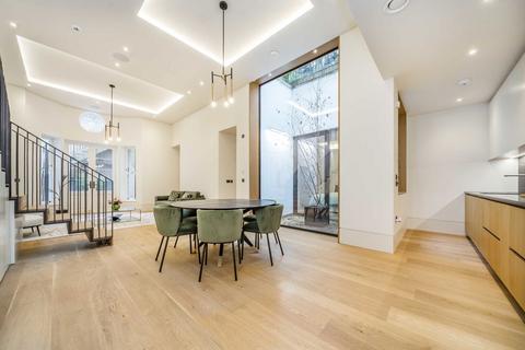 3 bedroom semi-detached house to rent, Park Hill, London SW4