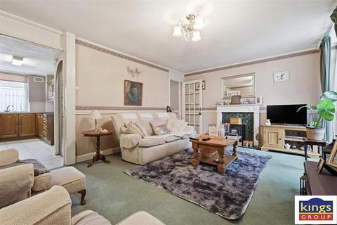 3 bedroom terraced house for sale, Sinclare Close, Enfield
