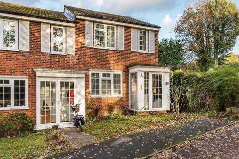 2 bedroom house for sale, AQUILA CLOSE, LEATHERHEAD, KT22
