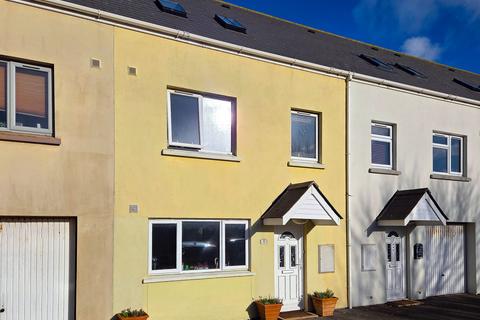 3 bedroom terraced house for sale, La Grande Route De La Cote, St. Clement, JE2