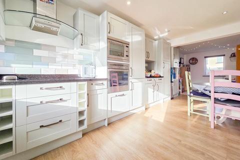3 bedroom terraced house for sale, La Grande Route De La Cote, St. Clement, JE2