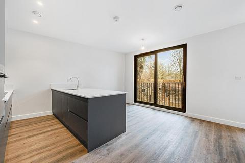 2 bedroom apartment to rent, Paddenswick Road, London
