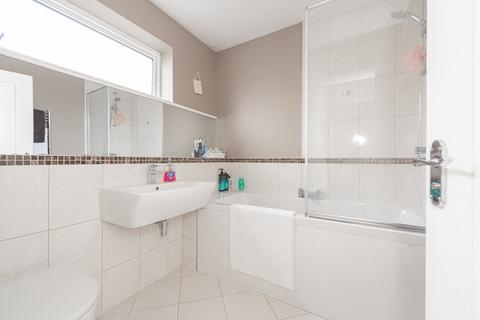 1 bedroom maisonette for sale, Ashtead Village