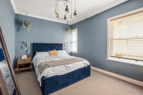 2 bedroom apartment to rent, Lansdowne Place., Hove