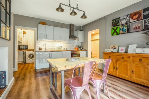 2 bedroom apartment to rent, Lansdowne Place., Hove