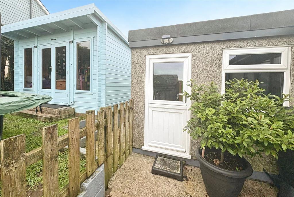 Cabin &amp; Utility Room