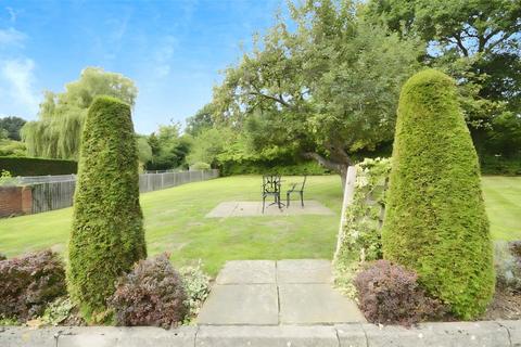 2 bedroom flat to rent, Saddlers Court, 75-77 Windsor Road, Woking, GU24