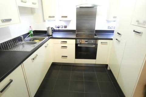 2 bedroom flat to rent, Cardigan Road, London E3