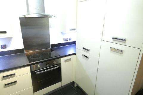 2 bedroom flat to rent, Cardigan Road, London E3