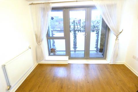2 bedroom flat to rent, Cardigan Road, London E3