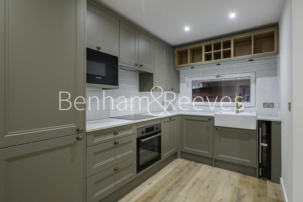 Newly Fitted Kitchen