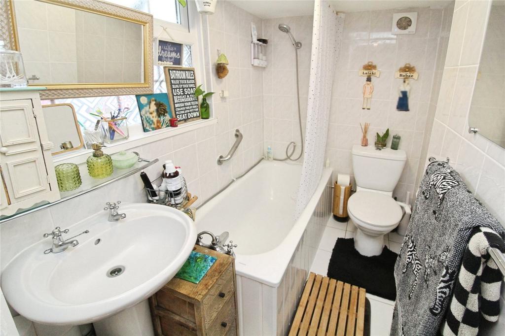 Bathroom/Wc