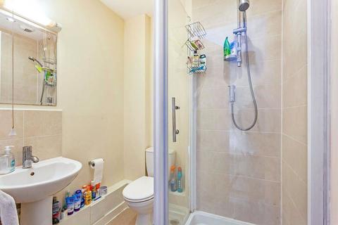 2 bedroom flat for sale, Kender Street, London SE14