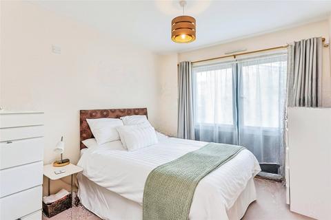 2 bedroom flat for sale, Kender Street, London SE14