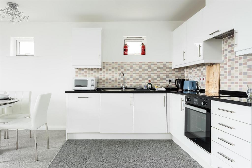 Beach Point-Flat12a Guillemot House-ph21 print.jpg