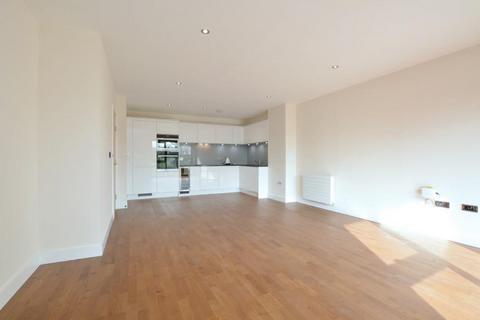 3 bedroom flat to rent, Lawn Road, London, NW3