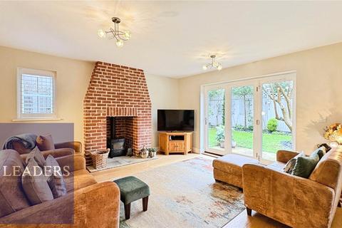 4 bedroom detached house for sale, St. Peters View, Sible Hedingham, Halstead