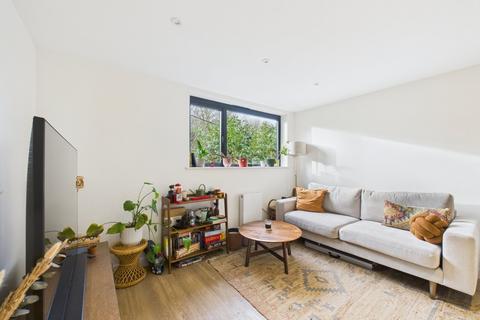 1 bedroom apartment for sale, Brookfield Road, Wooburn Green, High Wycombe, Buckinghamshire, HP10