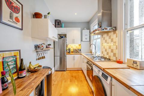 1 bedroom apartment to rent, Kennington Park Road, London, SE11