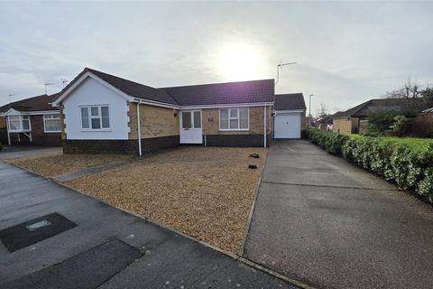 2 bedroom bungalow to rent, Green Fleet Drive, Lowestoft NR32