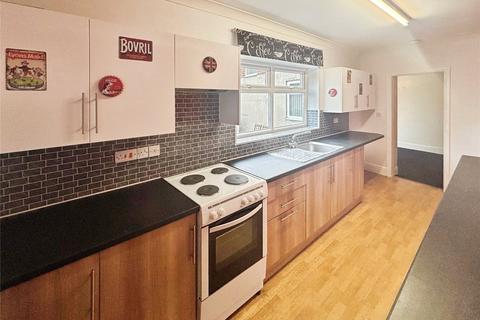 3 bedroom terraced house to rent, Oversetts Road, Swadlincote DE11