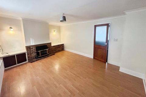 3 bedroom terraced house to rent, Oversetts Road, Swadlincote DE11
