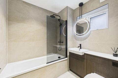 2 bedroom flat for sale, West End Road, Ruislip, HA4