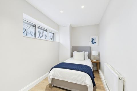 2 bedroom flat for sale, West End Road, Ruislip, HA4