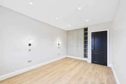 2 bedroom flat for sale, West End Road, Ruislip, HA4