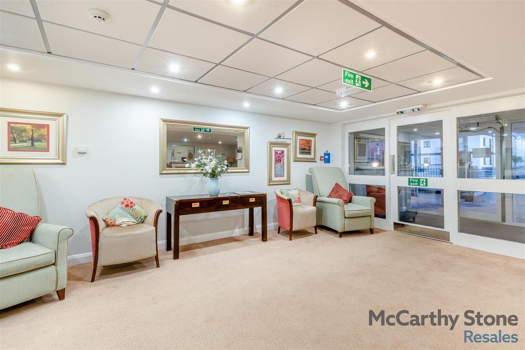 8674093-interior21.jpg