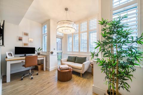 2 bedroom apartment for sale, Acorn Way, Farnborough, Orpington, Kent, BR6