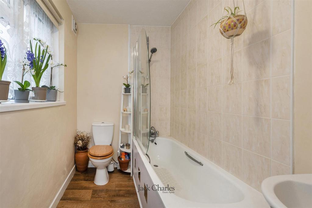 12 Bowers Rd, TN14 7 SS 007.jpg