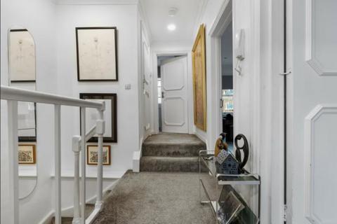 1 bedroom apartment for sale, London W1H