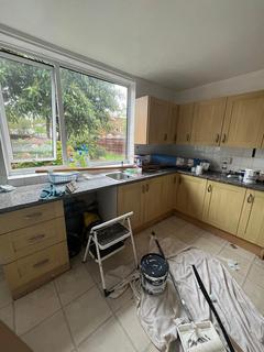 4 bedroom end of terrace house to rent, London SW4