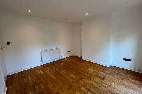 1 bedroom flat to rent, Greenfield Gardens, London NW2