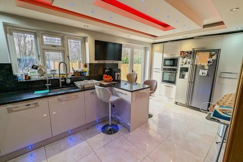 undefined, Wallasey Crescent, Uxbridge, Greater London, UB10