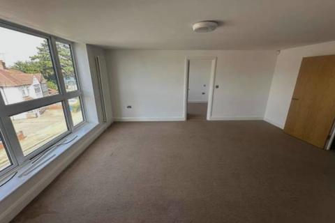 3 bedroom flat to rent, Wilson Gardens, Harrow, HA1