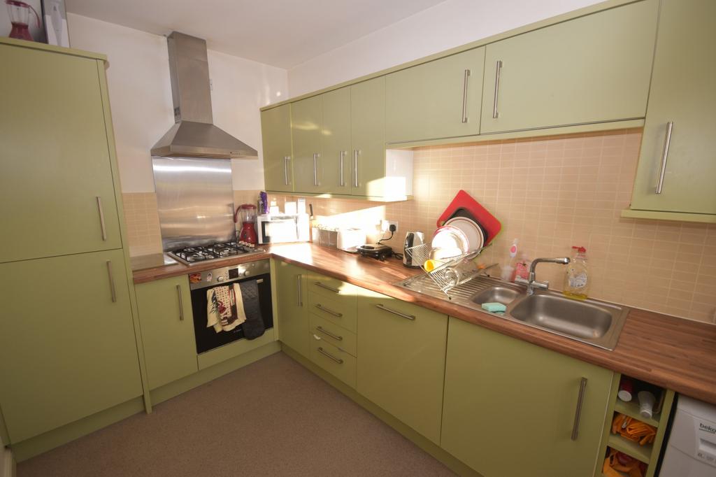 Kitchen  (Main)