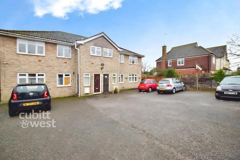 2 bedroom apartment to rent, Mead Road Cranleigh GU6