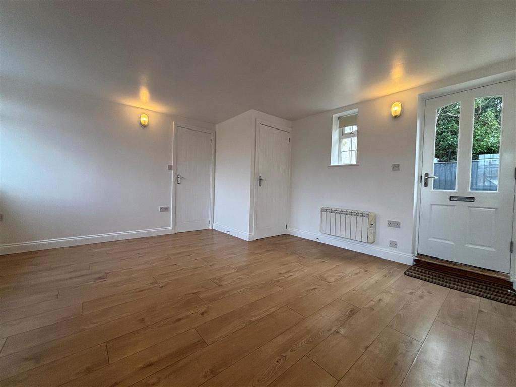 Living/Dining Area