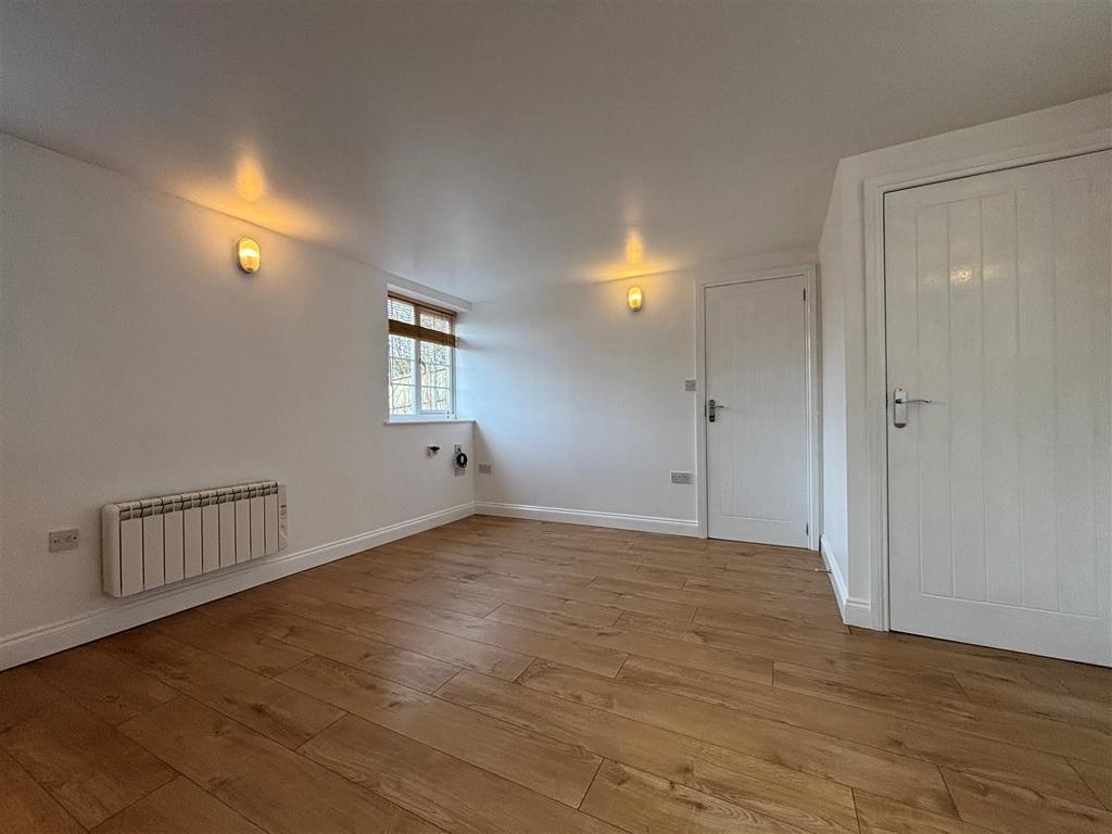 Living/Dining Area