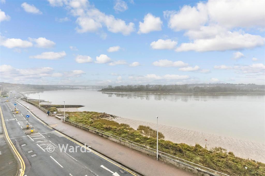 Views To Front