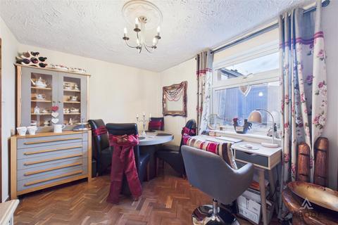 undefined, Pinewood Road, Burton-On-Trent DE15
