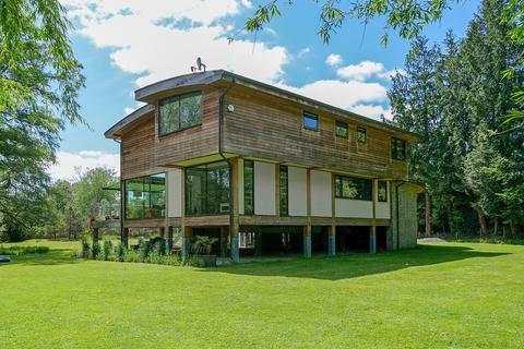 4 bedroom detached house for sale, Mill Road Shiplake Henley on Thames, Oxfordshire, RG9 3LW