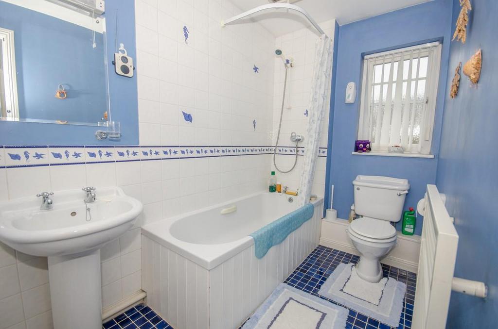 Bathroom.jpg