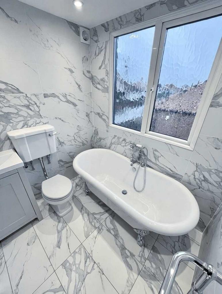 Bathroom/w.c.