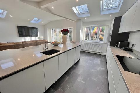 4 bedroom detached house for sale, Alveston Drive, Wilmslow